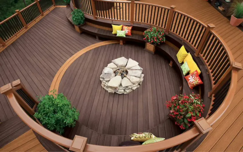 Curved Decking Railing With A Firepit jpg