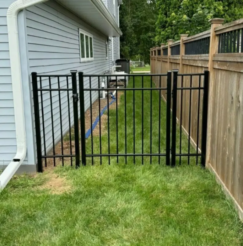 Aluminum fence