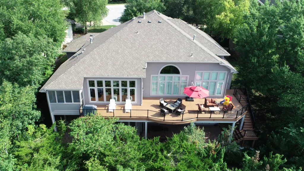 Luxury Home With Fancy Deck