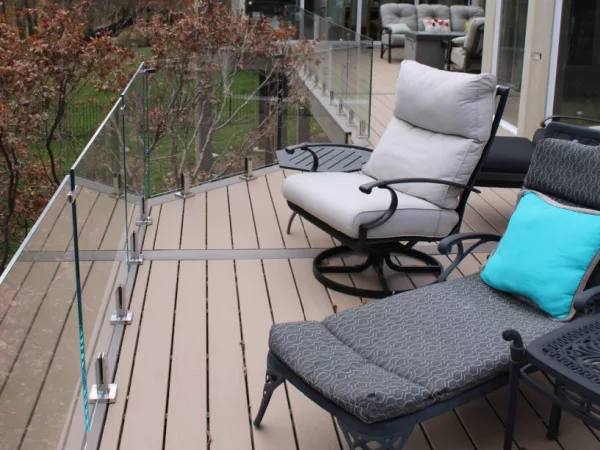 We are a reliable vinyl deck builder near Kirkwood MO.